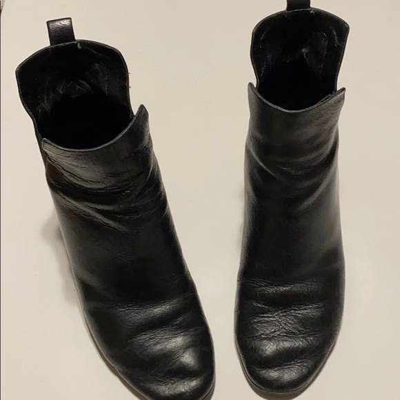 Cole Haan women’s black ankle boots size 8 - Picture 1 of 16